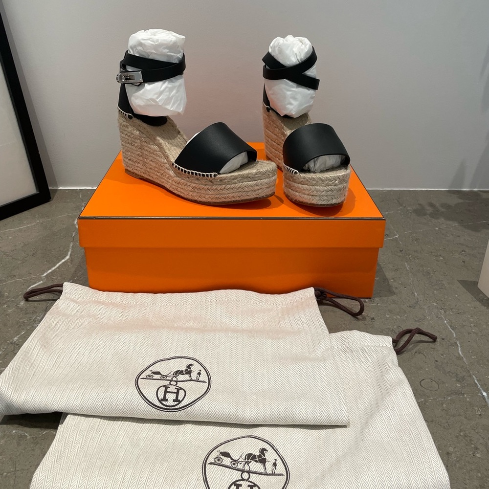 Brand New in Box Authentic Hermes Tripoli Espadrilles size 38